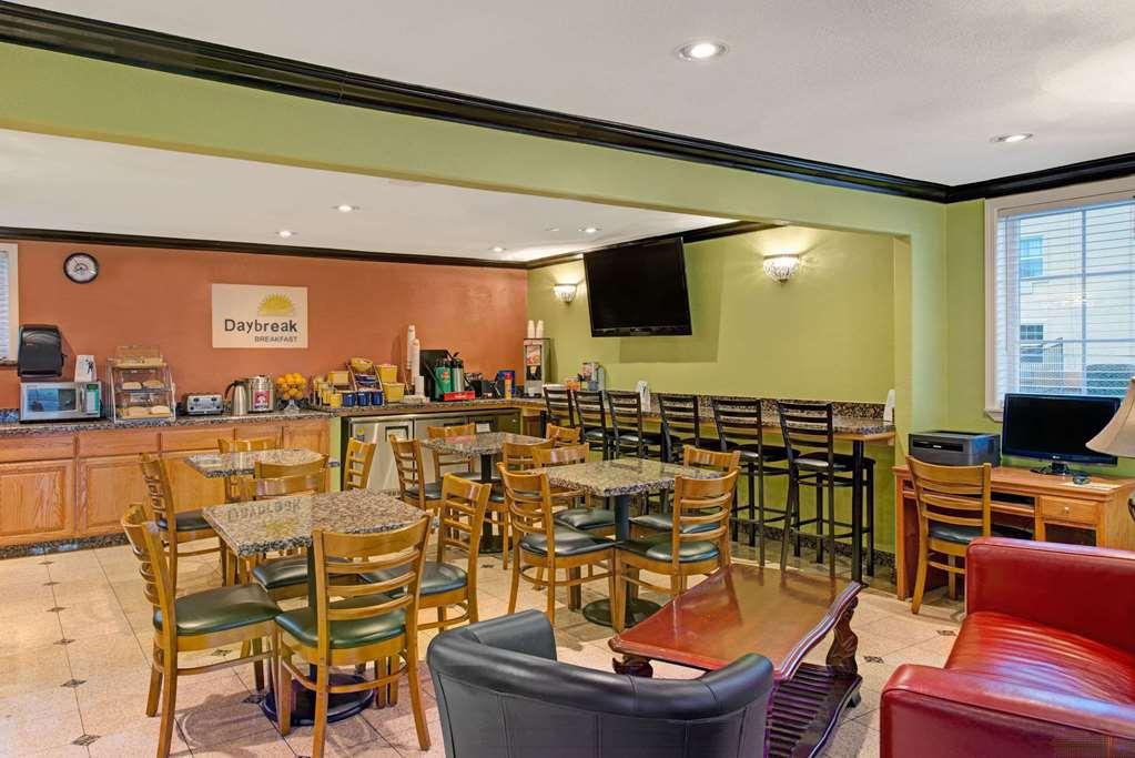 Quality Inn & Suites Σακραμέντο Εξωτερικό φωτογραφία