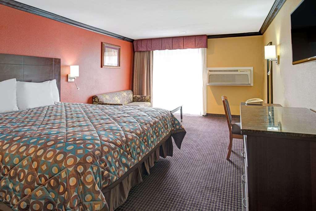 Quality Inn & Suites Σακραμέντο Εξωτερικό φωτογραφία