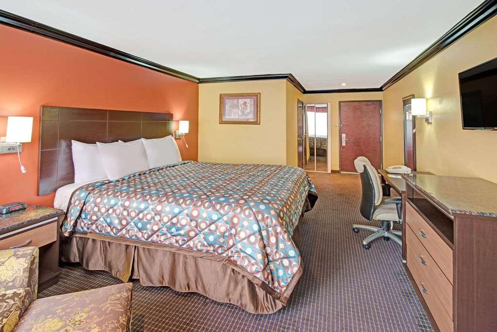 Quality Inn & Suites Σακραμέντο Εξωτερικό φωτογραφία