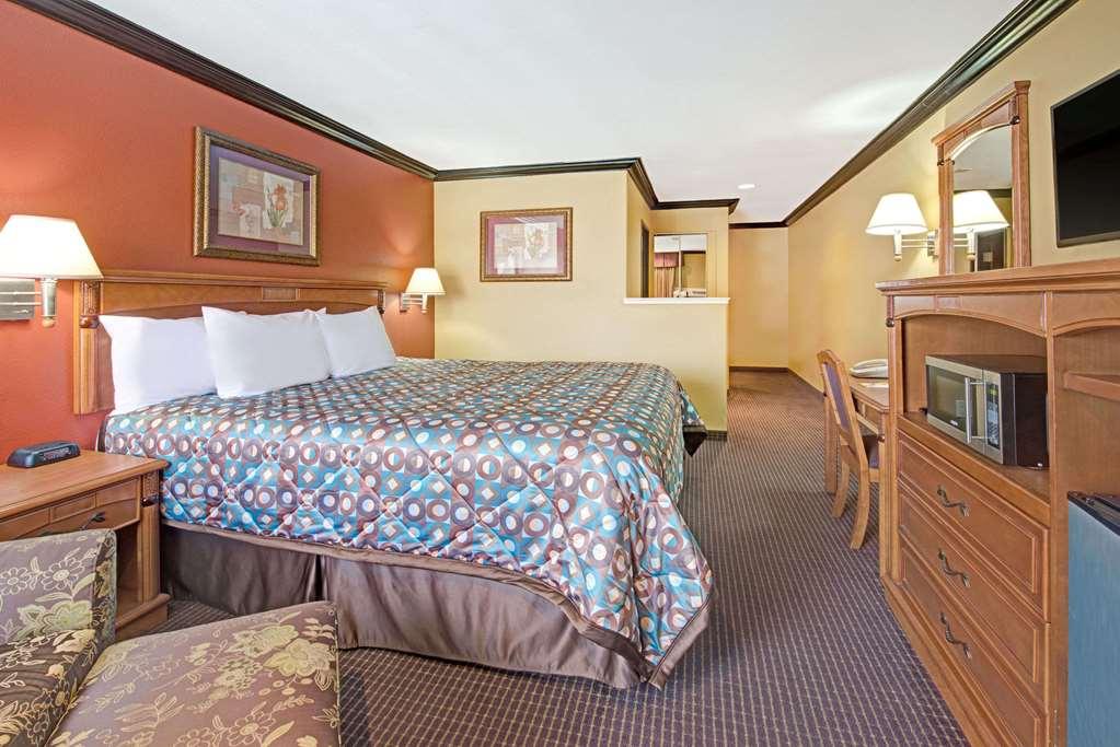 Quality Inn & Suites Σακραμέντο Εξωτερικό φωτογραφία