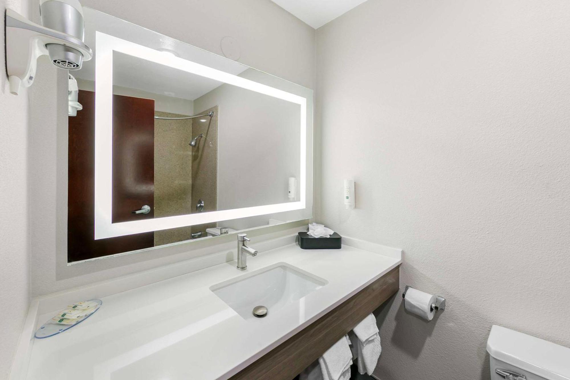 Quality Inn & Suites Σακραμέντο Εξωτερικό φωτογραφία