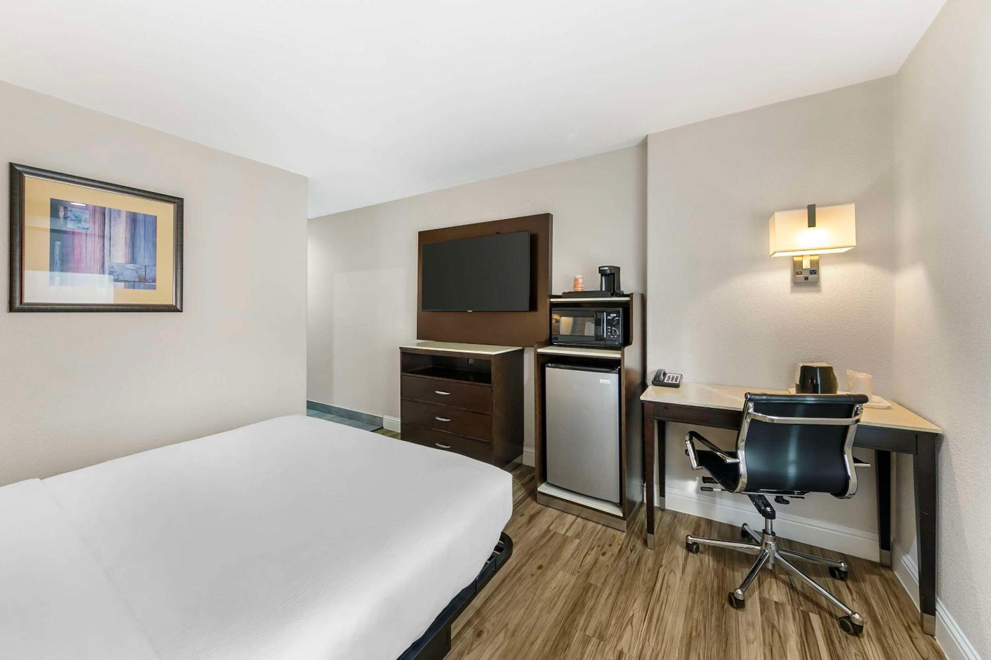 Quality Inn & Suites Σακραμέντο Εξωτερικό φωτογραφία