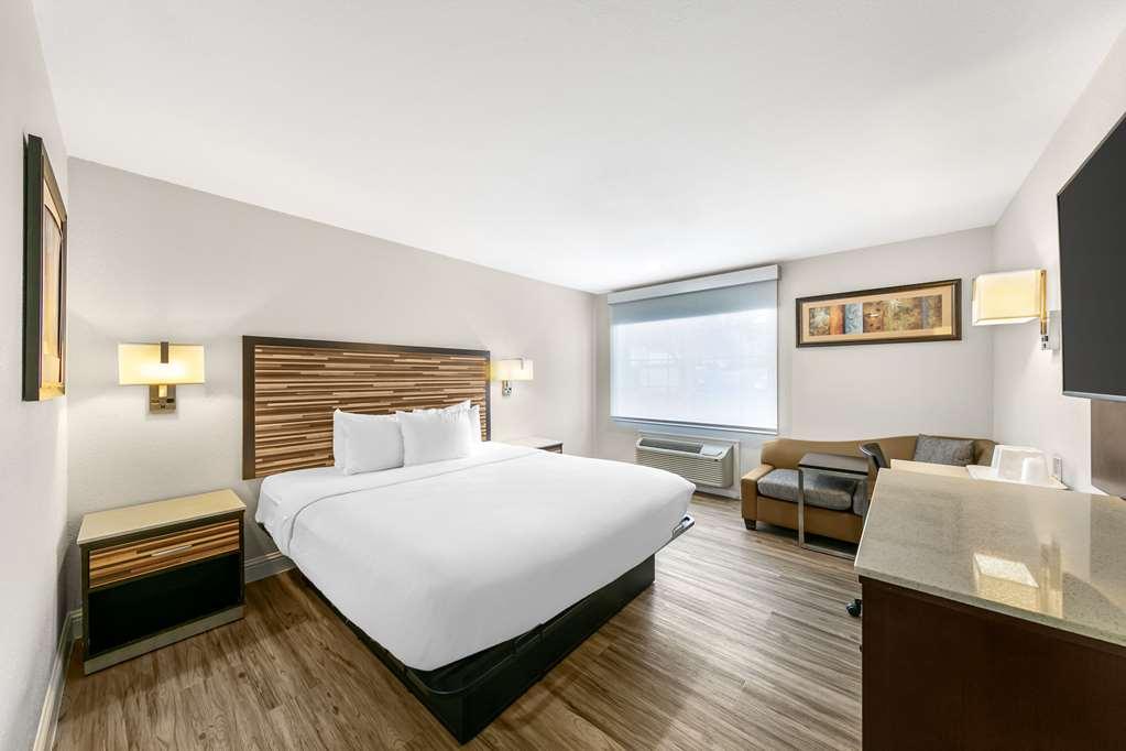Quality Inn & Suites Σακραμέντο Δωμάτιο φωτογραφία