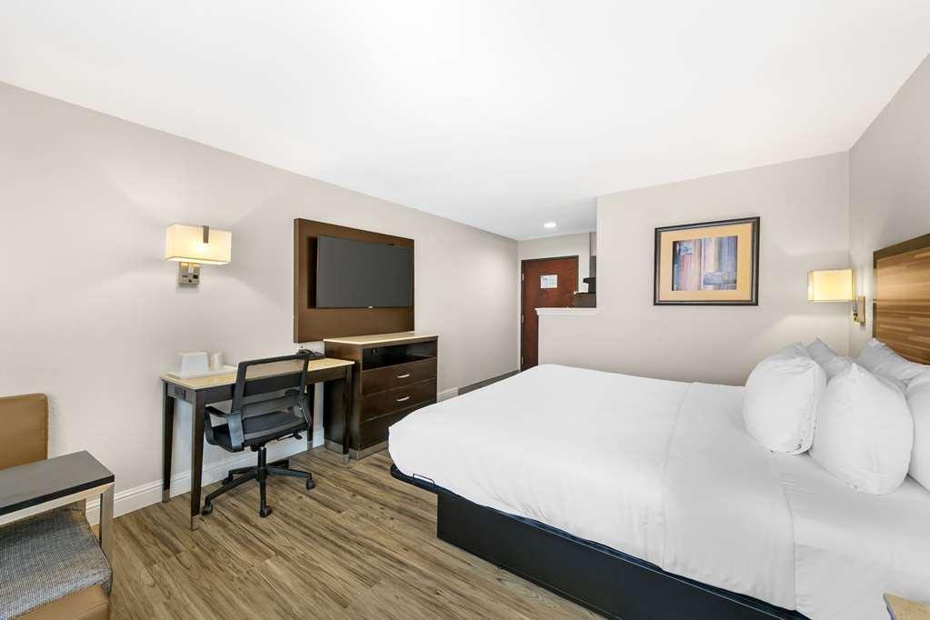Quality Inn & Suites Σακραμέντο Δωμάτιο φωτογραφία