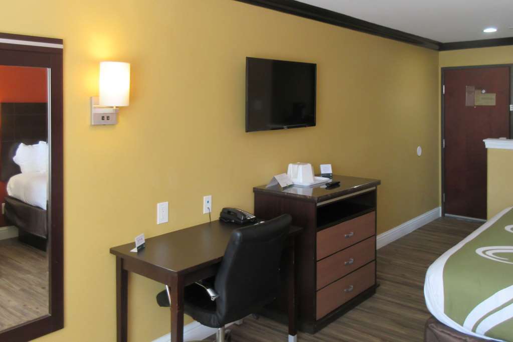 Quality Inn & Suites Σακραμέντο Δωμάτιο φωτογραφία